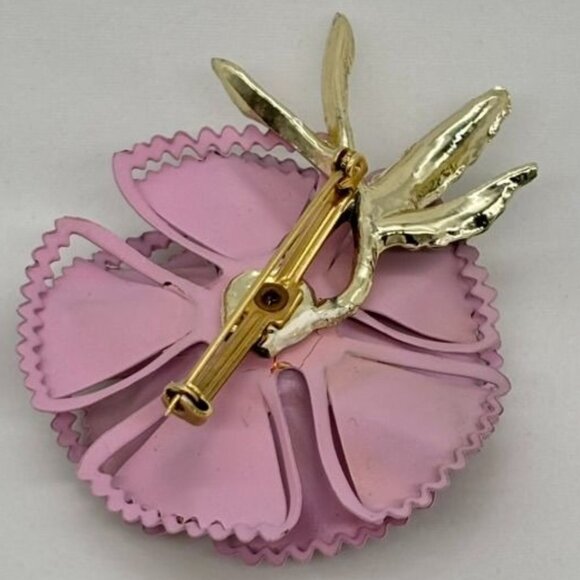 Vintage Metal and Enamel Flower Carnation Brooch Pin W/Cream Faux Pearl Unmarked - Picture 6 of 10